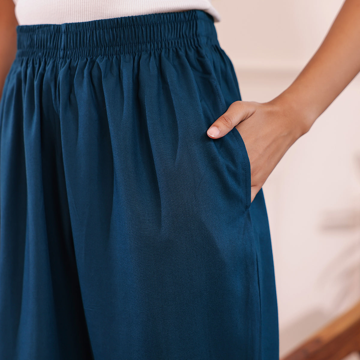 Slim Fit Mid-Rise Teal Blue Narrow Pant