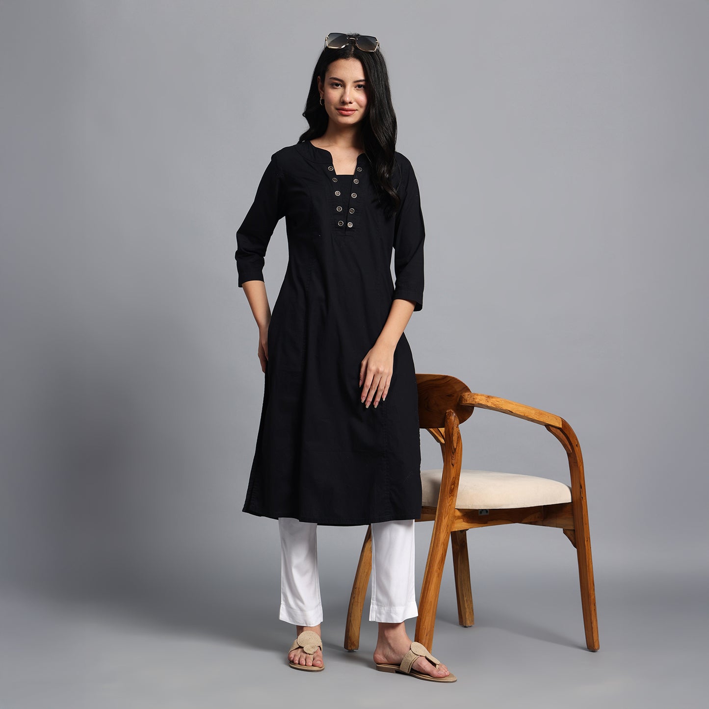 Slim Fit Mid-Rise White Narrow Pant