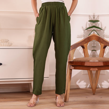 Slim Fit Mid-Rise Mehndi Green Narrow Pant