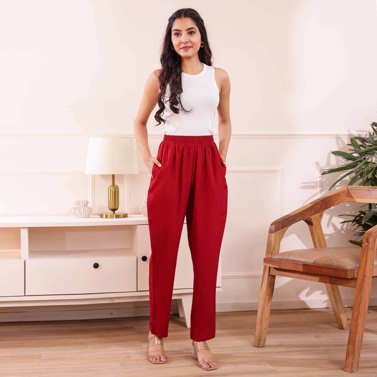 Slim Fit Mid-Rise Maroon Narrow Pant