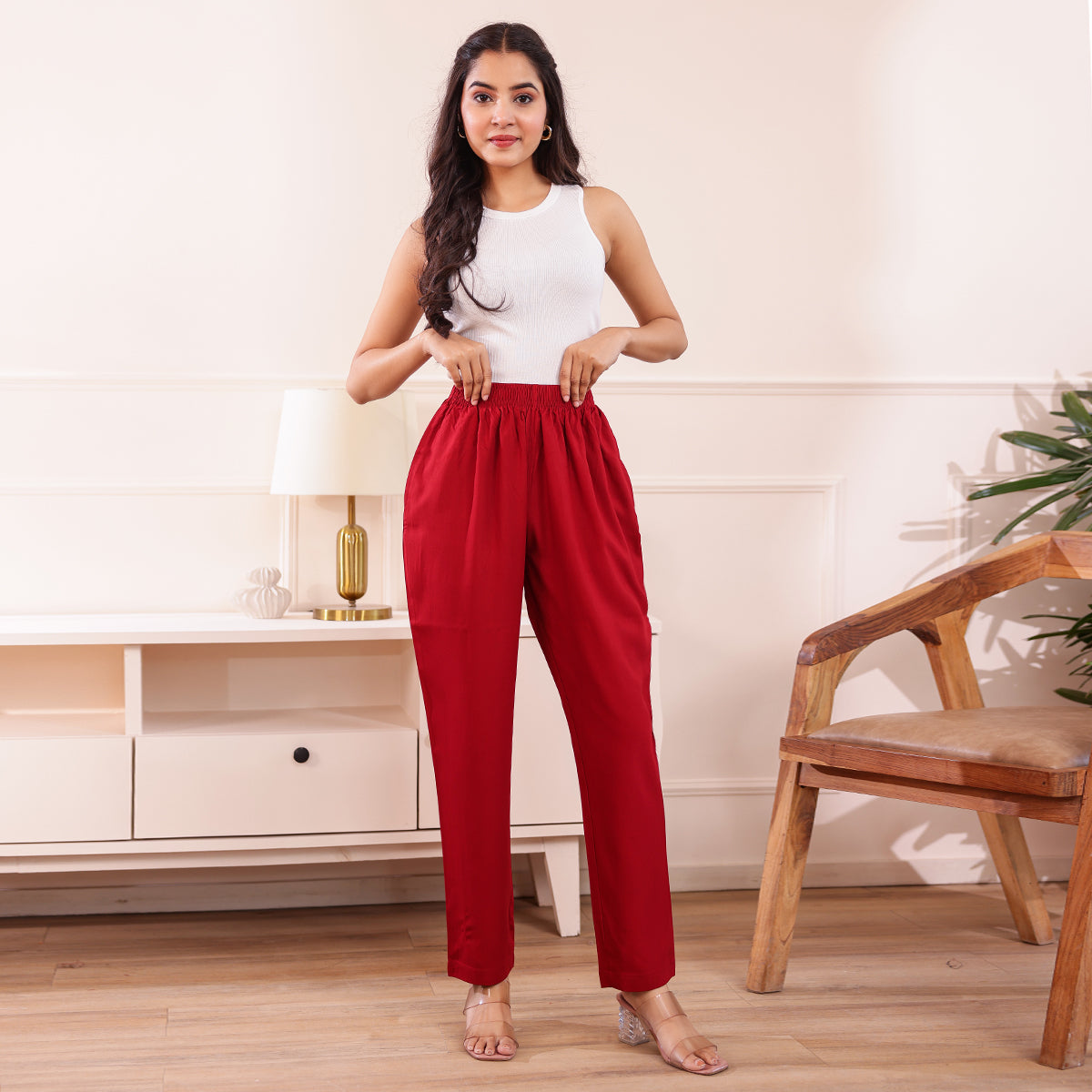 Slim Fit Mid-Rise Maroon Narrow Pant