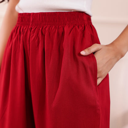 Slim Fit Mid-Rise Maroon Narrow Pant