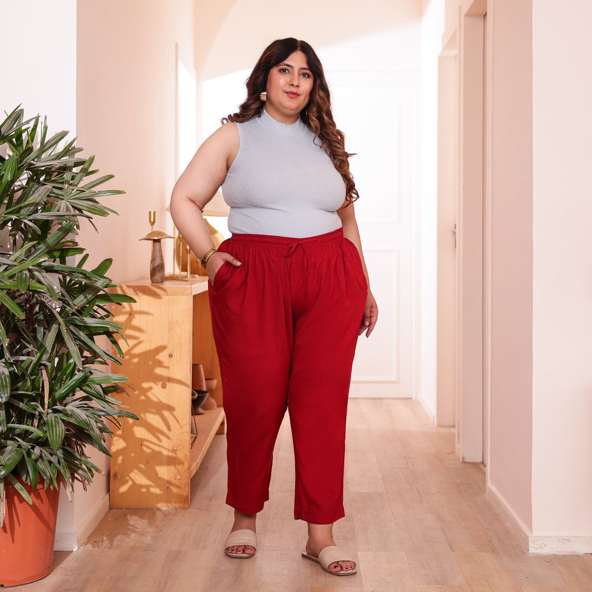 Plus Size Slim Fit Mid-Rise Maroon Narrow Pant