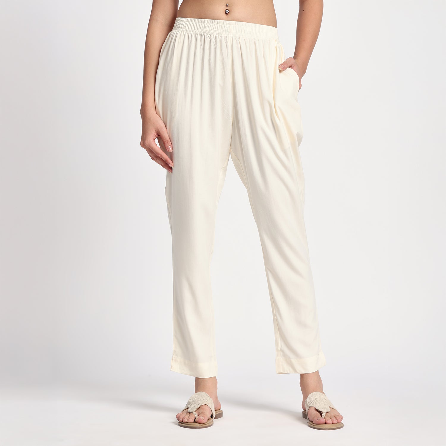Slim Fit Mid-Rise Cream Narrow Pant