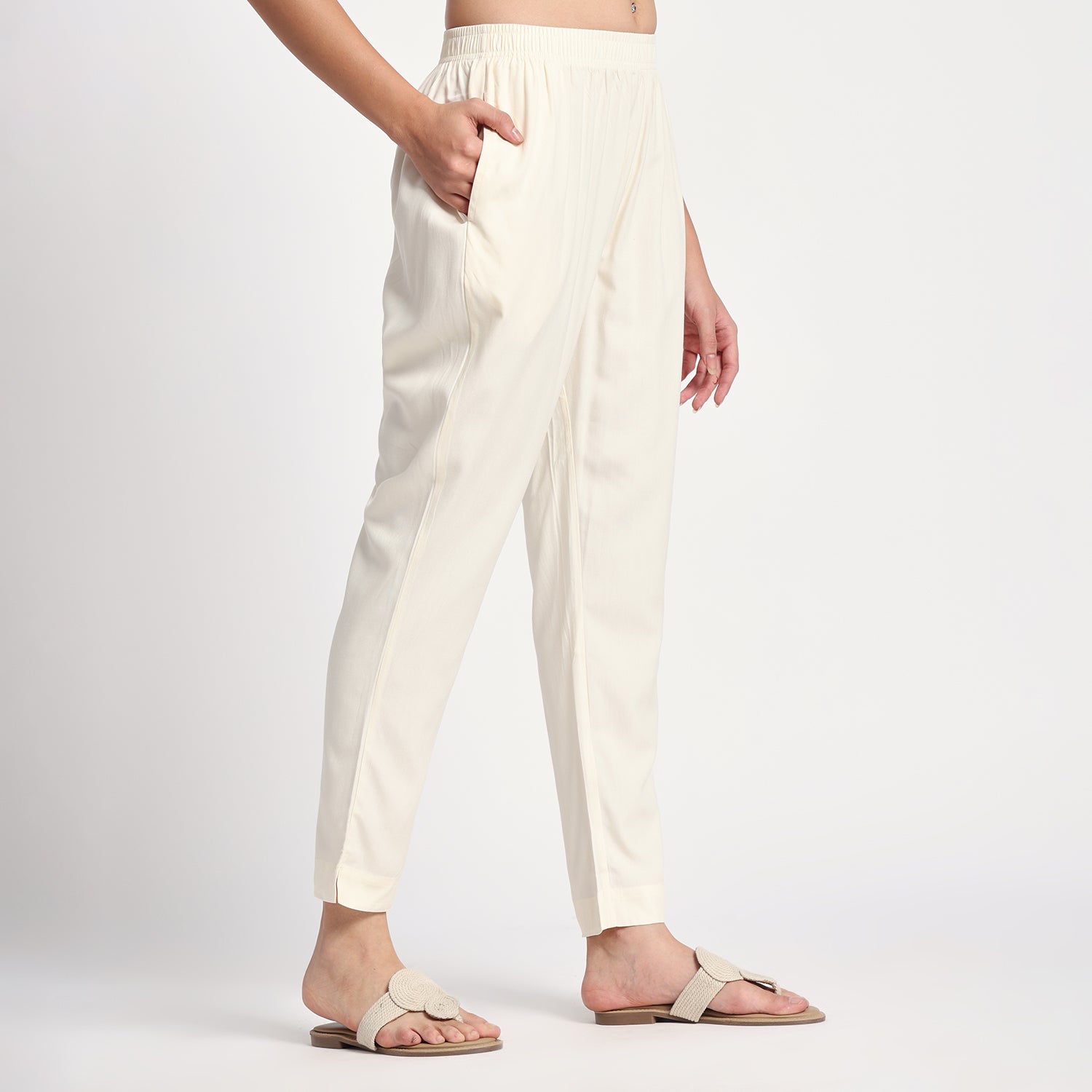 Slim Fit Mid-Rise Cream Narrow Pant