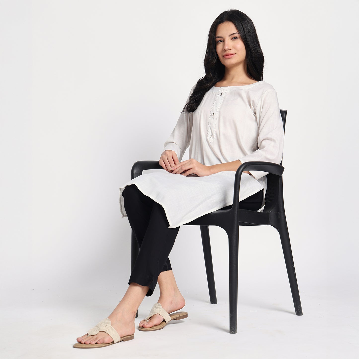 Slim Fit Mid-Rise Black Narrow Pant