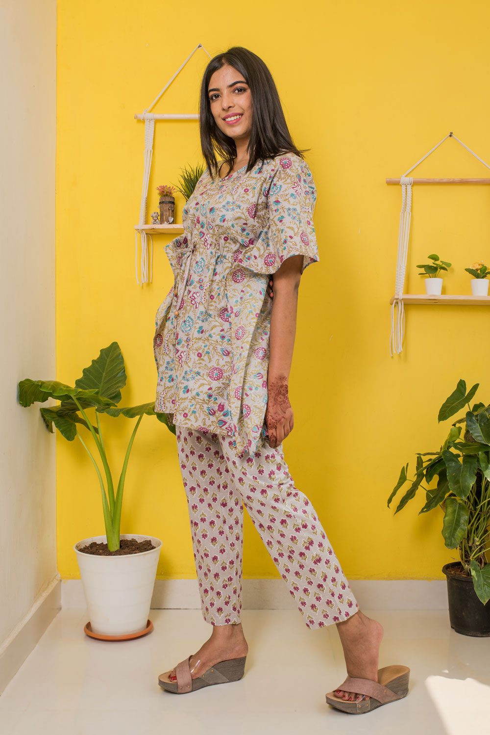 Pastel Grey Vine Print Kaftan Set