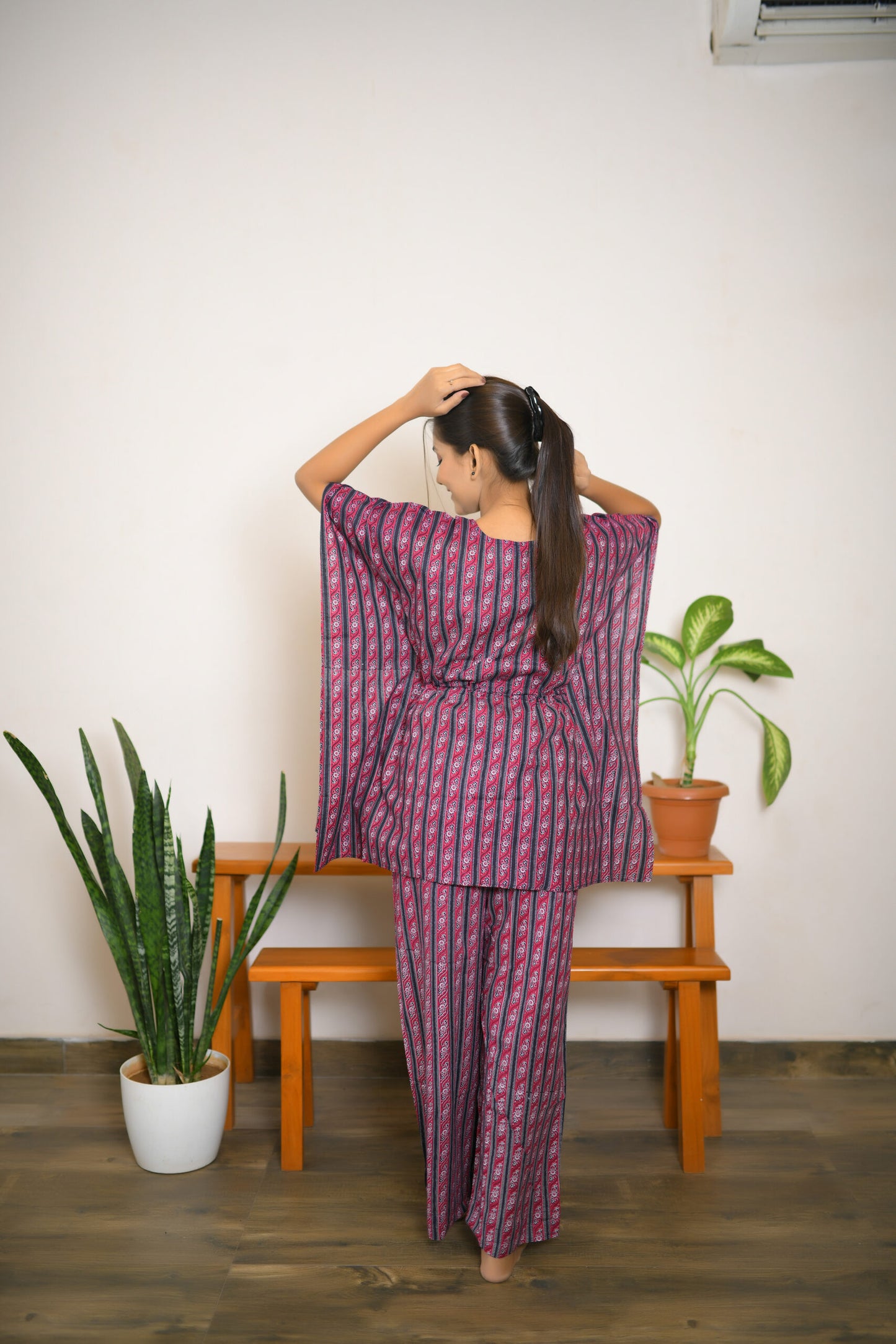 Navy Blue & Pink Stripes Printed Kaftan Set