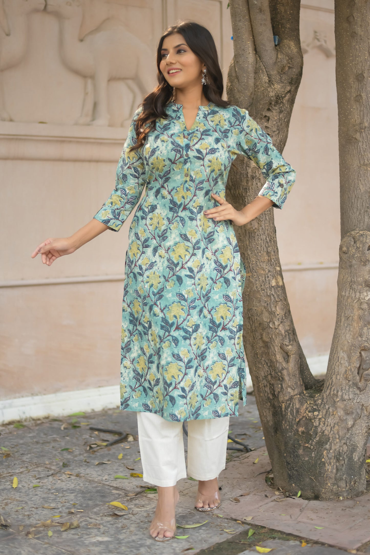 Pastel Green Floral Printed Straight Kurta with Pocket