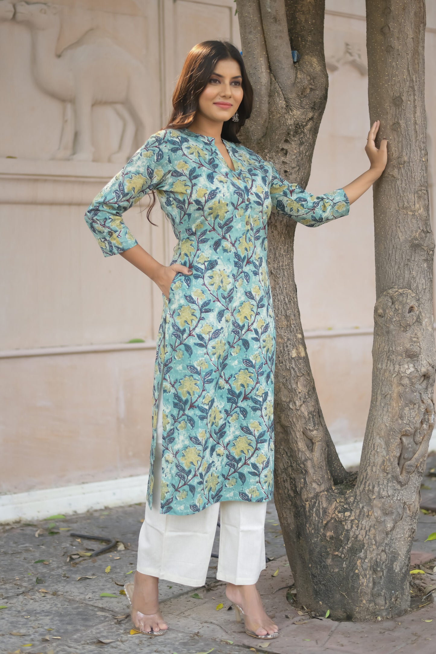 Pastel Green Floral Printed Straight Kurta with Pocket